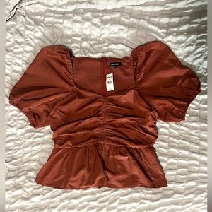 NWT Express Puff Sleeve Runched Front Peplum Top in Rust Orange